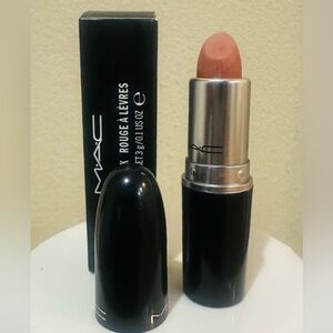 MAC Cosmetics Lipstick - Honeylove